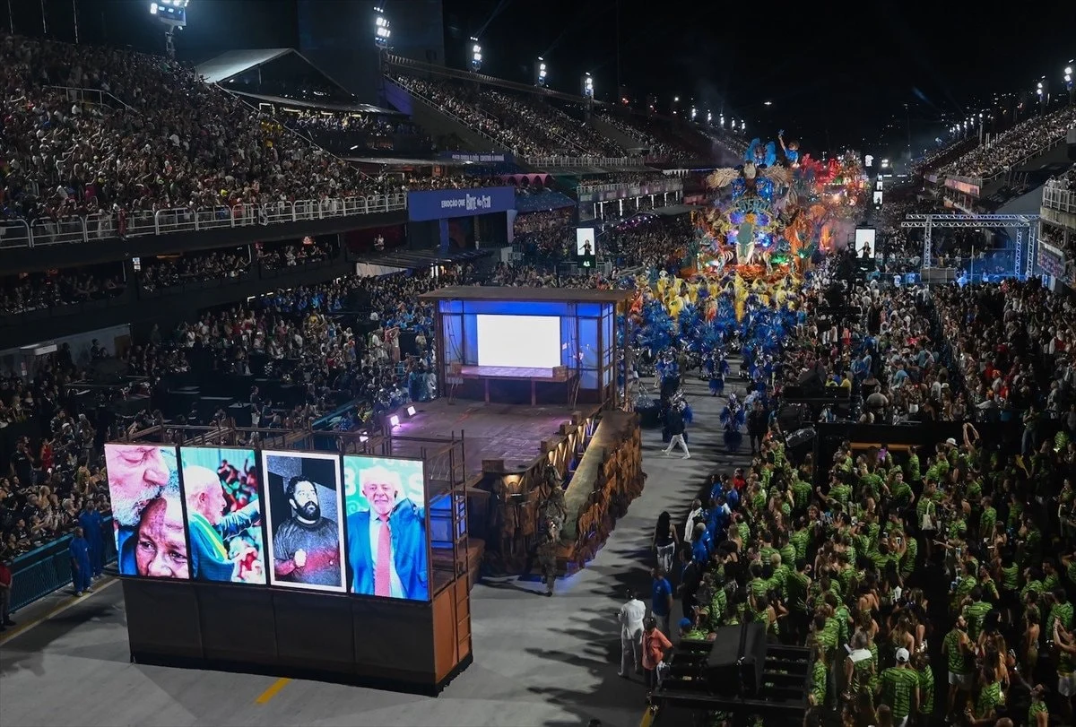 Braziliya, Rio Karnavalı, Rio-de-Janeyro, Sambadrom, samba məktəbləri, samba yürüşü, karnaval xəbərləri, Rio festivalı, Braziliya turizmi, Lavagem de Sapucai, Afro-braziliyalılar, samba rəqsi, Rio tədbirləri, dünya karnavalları, Braziliyada festival, Rio-da karnaval 2026