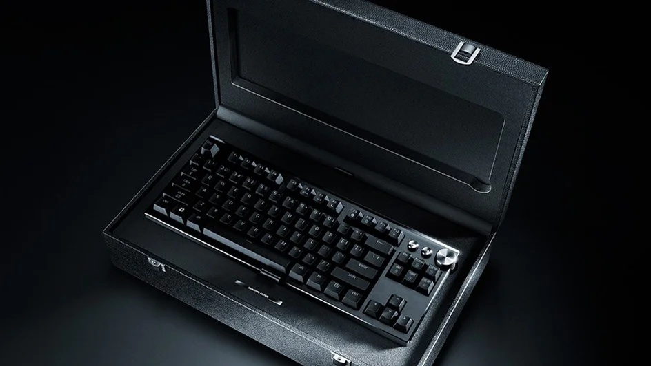 Razer klaviatura, Huntsman Signature Edition, alüminium gaming klaviatura, Razer Gen 2 switch, 8000 Hz polling rate, Snap Tap funksiyası, premium mexaniki klaviatura, Razer yeni model 2026