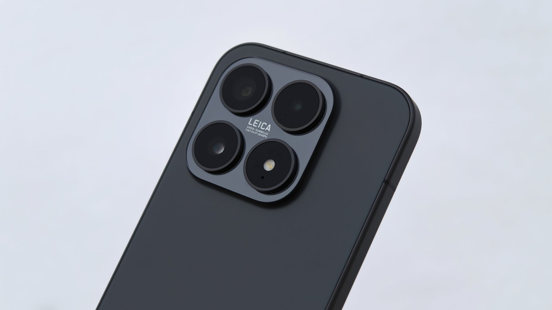 Image default