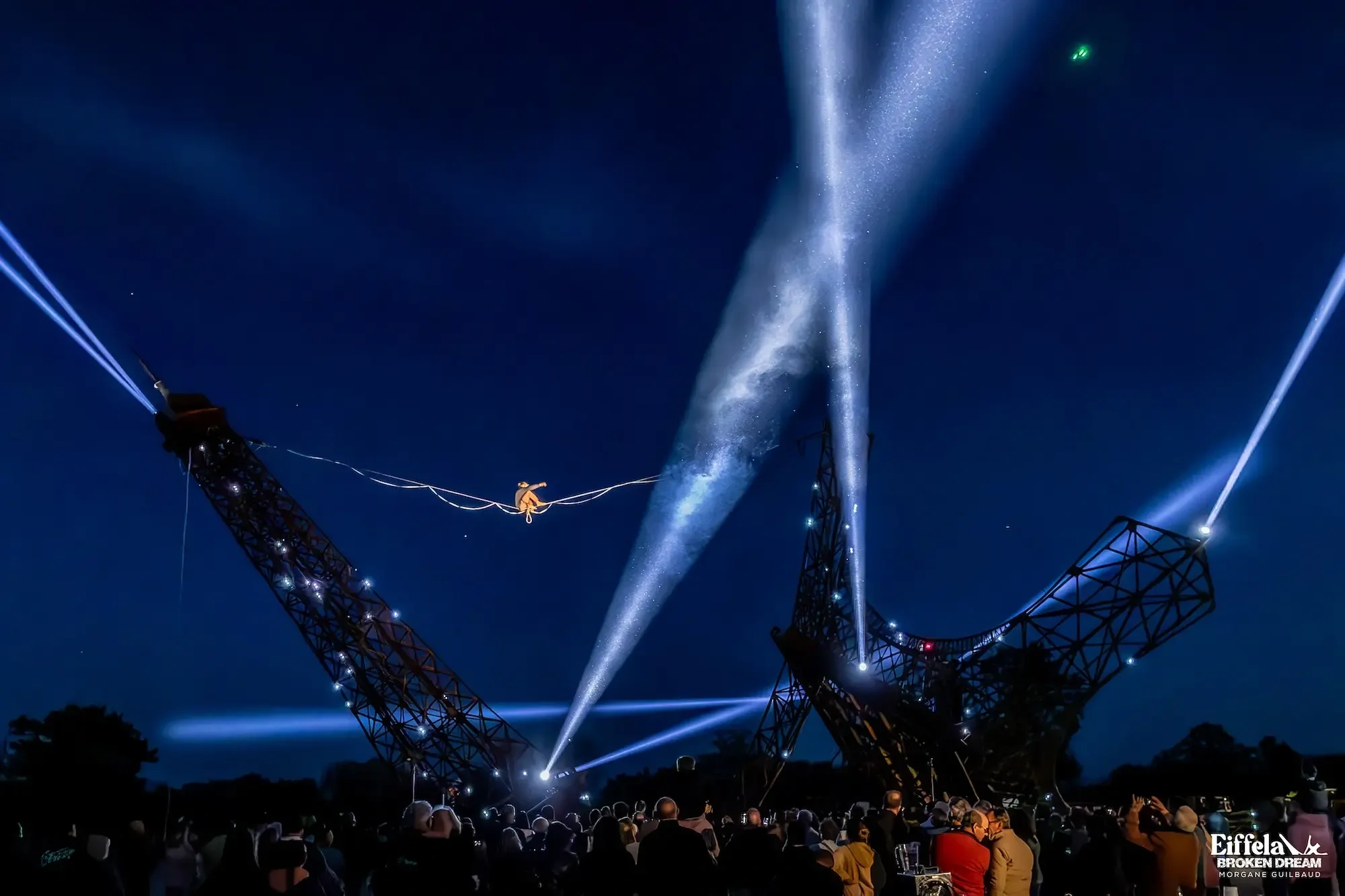 Burning Man, Eyfel qülləsi, Eiffela Broken Dream, Nevada səhrası, sənət əsəri, Filipp Məndron, qeyri-adi layihə, ABŞ