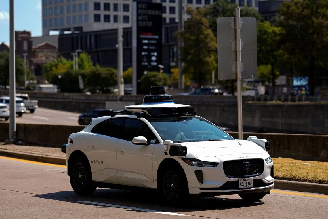 Sinqapur, Waymo, sürücüsüz taksi, avtonom avtomobil, Jaguar I-PACE, nəqliyyat, robotaksi, Cənub-Şərqi Asiya