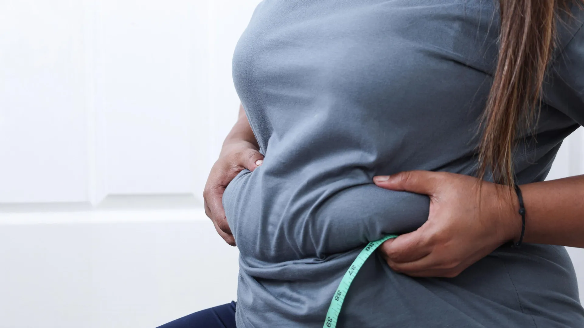 qarın piyləri, testosteron, kişilərdə hormonlar, piylənmə, daxili piylər, kişi sağlamlığı, maddələr mübadiləsi, yeni araşdırma