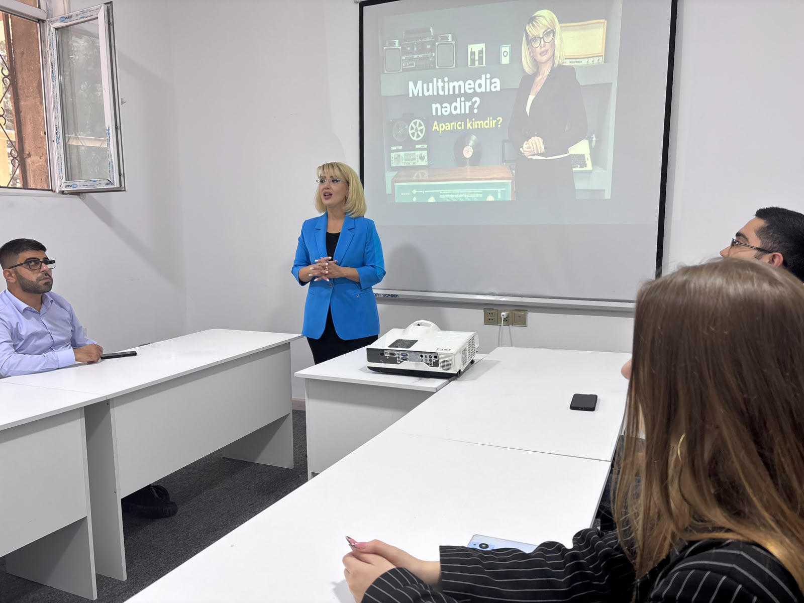 Media Tədris Mərkəzi, multimedia təlimi, aparıcılıq sənəti, Günel Gözəlova, media təhsili, jurnalistika təlimi, gənc jurnalistlər, peşəkar media bacarıqları