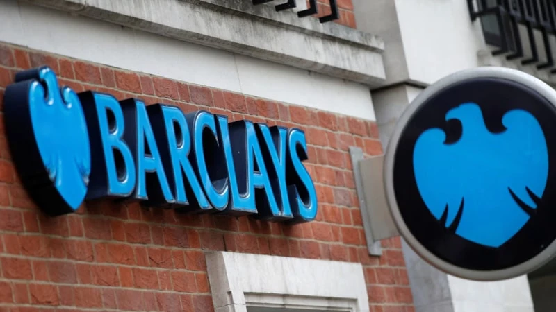 Barclays bankı, işdən çıxarılma, Böyük Britaniya iqtisadiyyatı, süni intellekt, bank sektorunda ixtisarlar, maliyyə nəticələri, əmək bazarı, texnologiya və məşğulluq